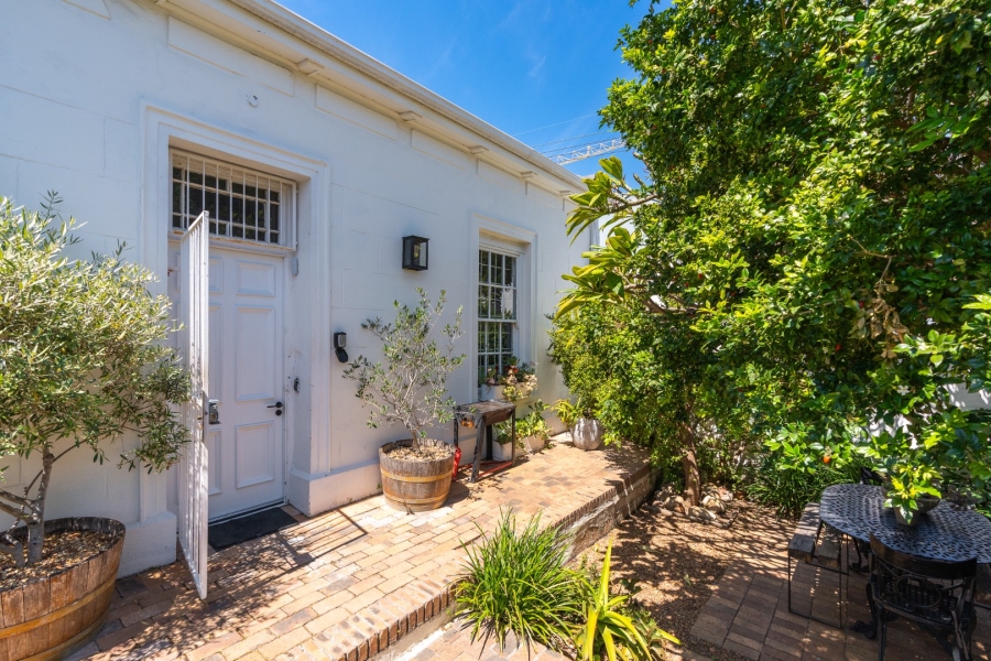 3 Bedroom Property for Sale in Gardens Western Cape